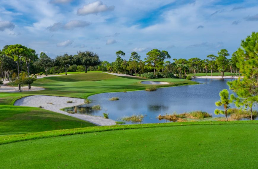 McArthur Golf Club (Front Yard)